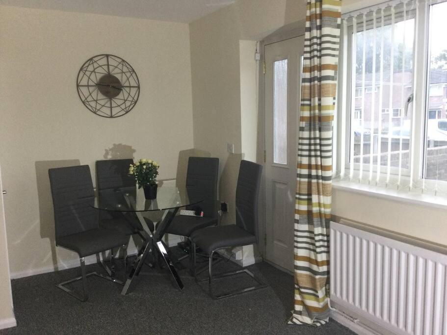 Nice Residential Within Easy Reach Of Town Manchester Exteriér fotografie